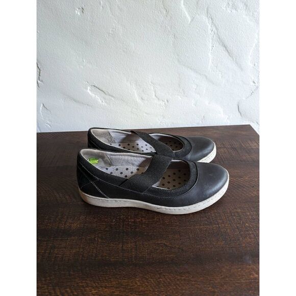 Ahnu Women's Mary Jane Style Slip-on Shoes - Size 7 - Picture 1 of 10